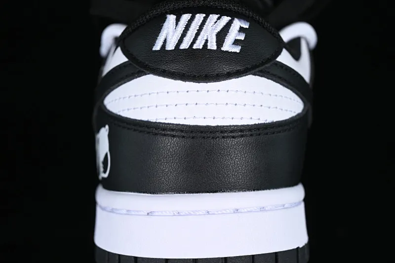 All categories Nk SB Dunk series Nk SB Dunk Low low-top sneakers CS version Nk Dunk Low "Panda" black and white panda customized version of deconstructed strap casual sneakers CW1590-100